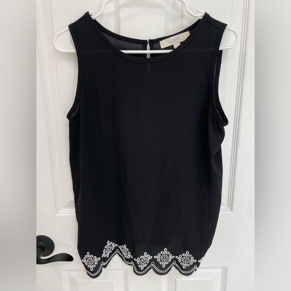 Ann Taylor LOFT Black Tank White Lace Crochet Hem Crew Neck Women’s Size M - Picture 1 of 7